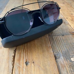 William Rast Sunglasses Wr700